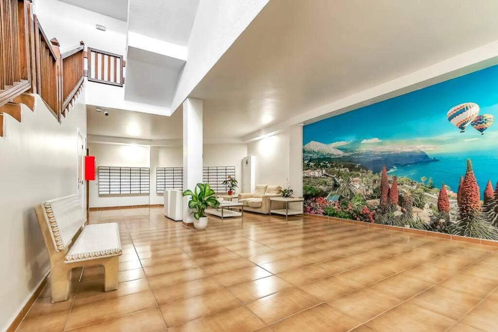 Modern Apartment In Parque Royal I, Playa Fanabe 아데제 외부 사진