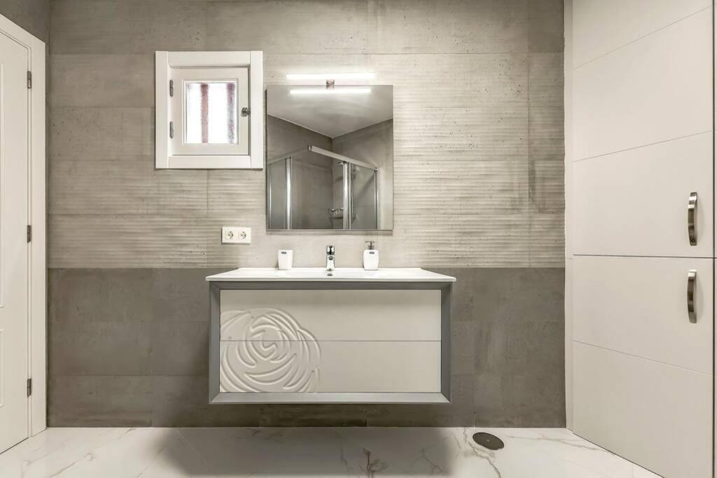 Modern Apartment In Parque Royal I, Playa Fanabe 아데제 외부 사진